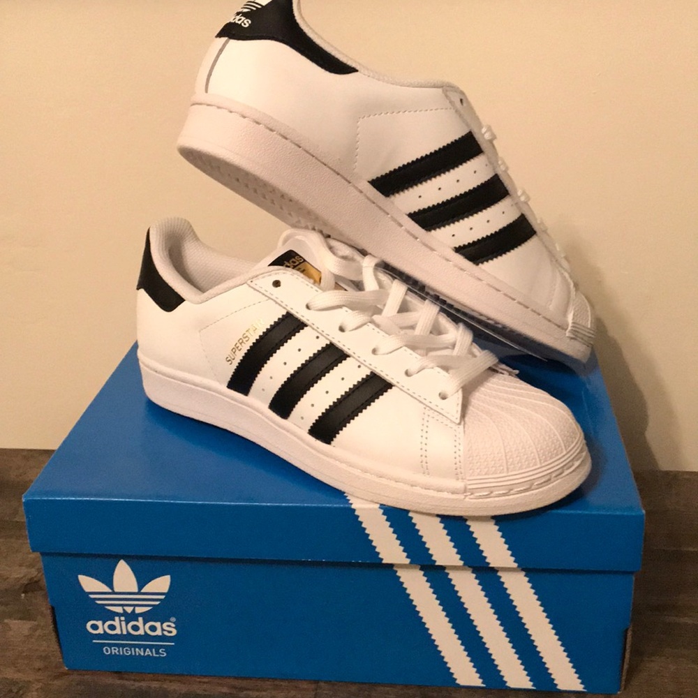 adidas Superstar W